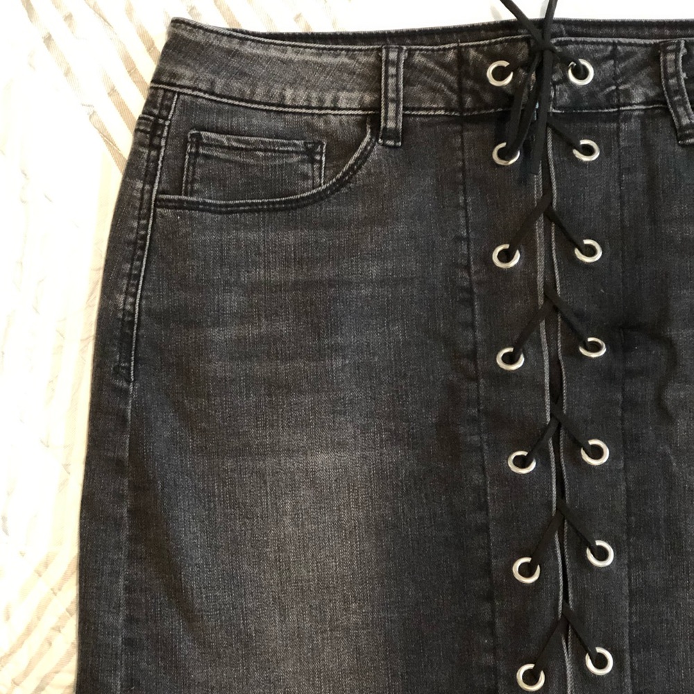 Kensie black mini skirt
